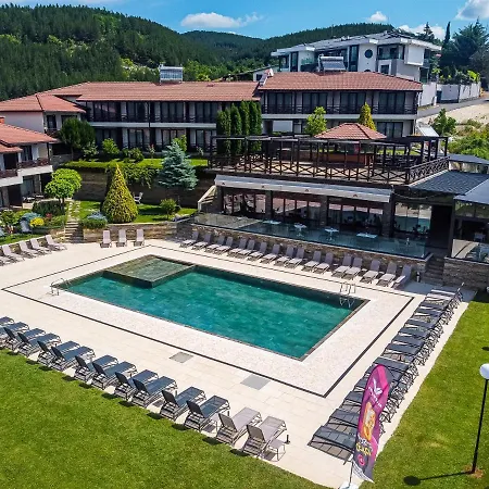 Rocca 3* Главатарци