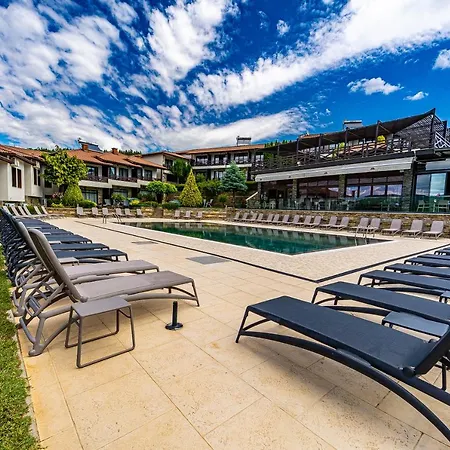 Здравен курорт Rocca Главатарци