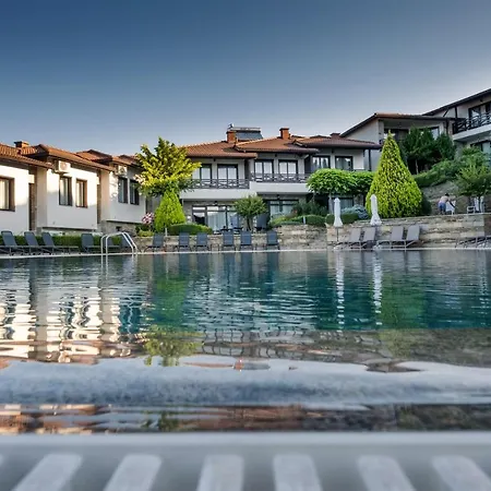 Здравен курорт Rocca 3*