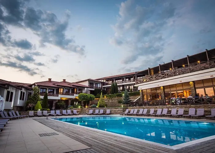 Rocca Resort 3*